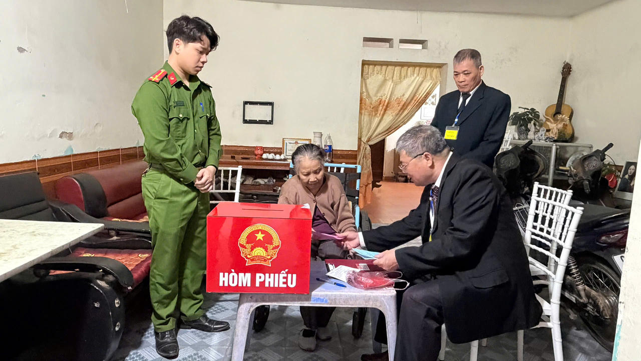 Lá phiếu của cử tri đặc biệt ở Thái Nguyên từng tham dự bầu cử Quốc hội năm 1946