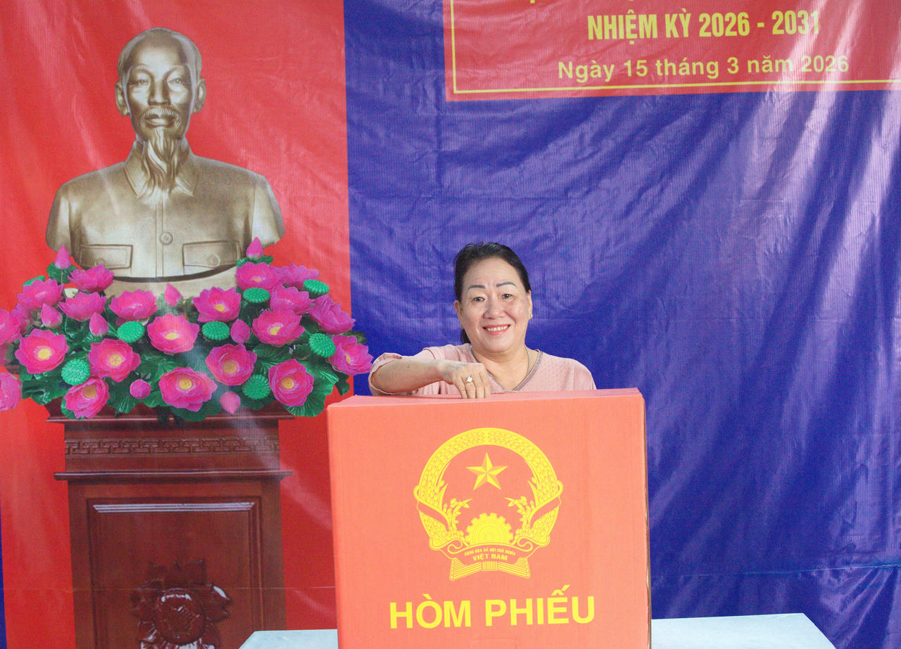 Cà Mau: Cử tri phường Bạc Liêu nô nức tham gia ngày hội bầu cử