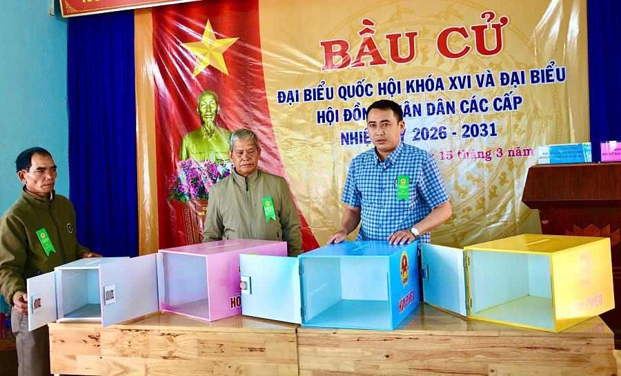 Người Jrai ở Tây Nguyên phấn khởi thực hiện quyền công dân