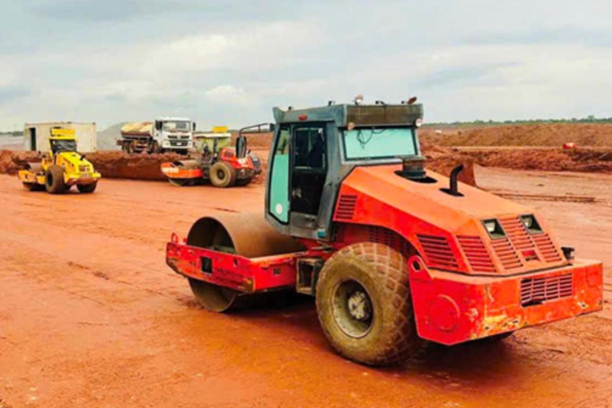 “Bão giá” xăng dầu, vật liệu: Nhà thầu xây dựng xoay xở giữ tiến độ và lợi nhuận
