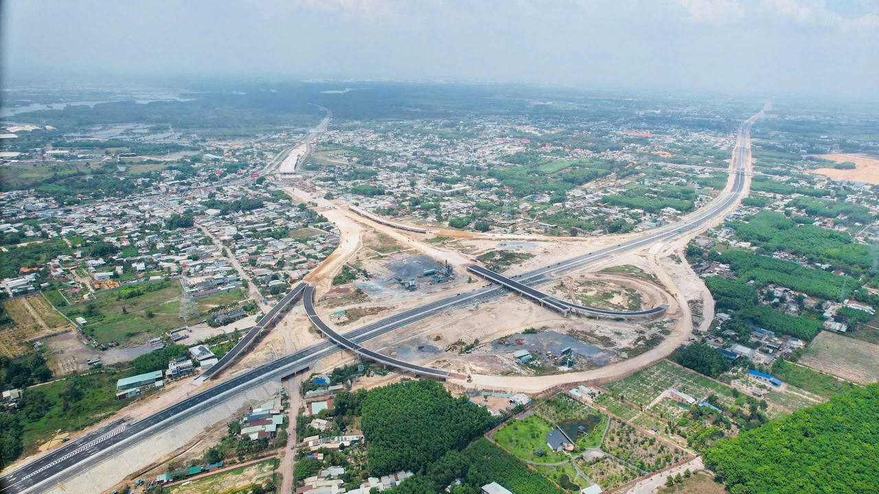 Đề xuất thông xe hai đoạn cao tốc Biên Hòa - Vũng Tàu cuối tháng 3