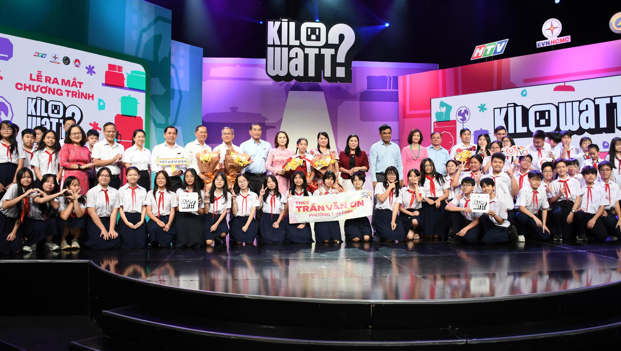 EVNHCMC tiếp tục tổ chức Gameshow truyền hình về sử dụng điện an toàn, tiết kiệm.