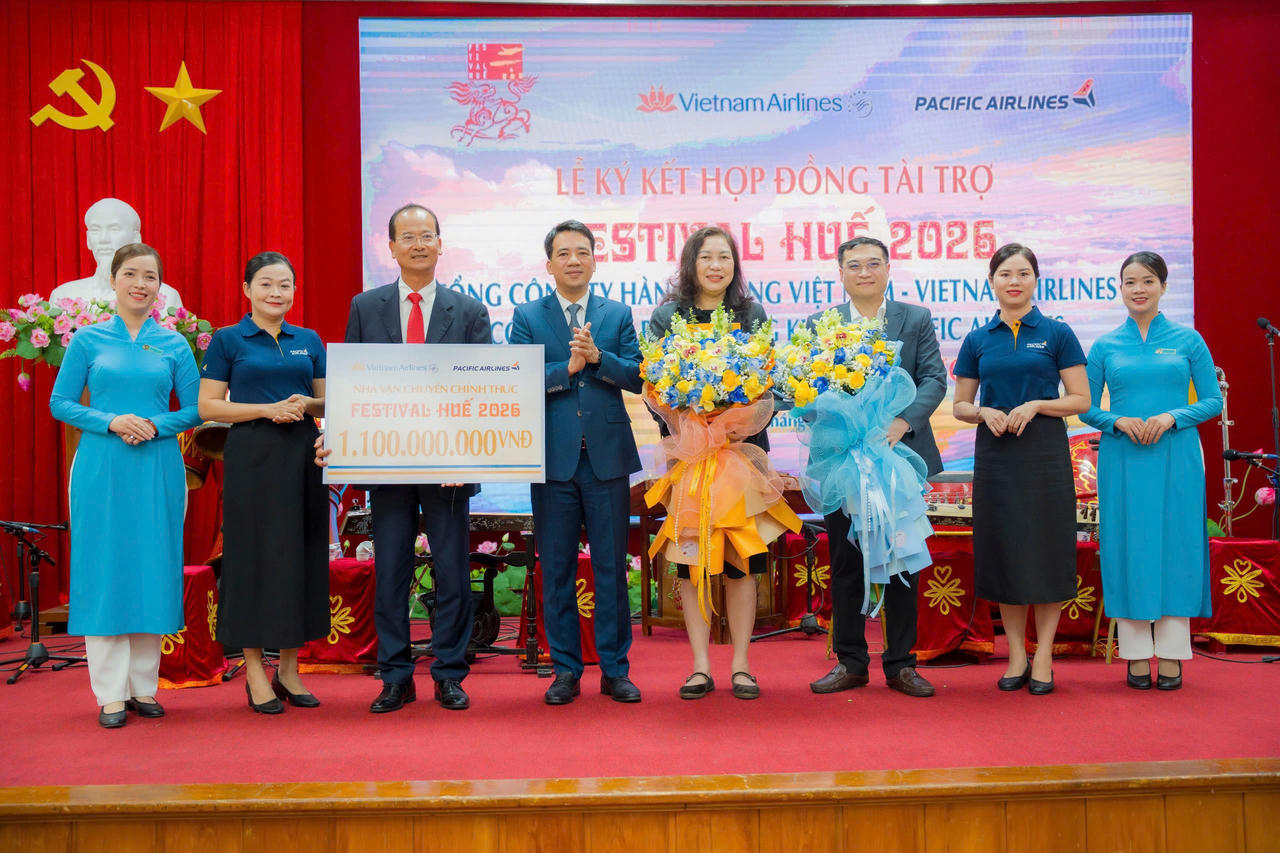 Vietnam Airlines và Pacific Airlines trở thành “Nhà vận chuyển chính thức” của Festival Huế 2026, đồng hành cùng sự kiện với tổng giá trị hỗ trợ hơn 1,1 tỷ đồng