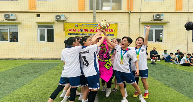 Giải bóng đá Sinh viên Trường Cao đẳng Y Dược Tuệ Tĩnh Hà Nội.