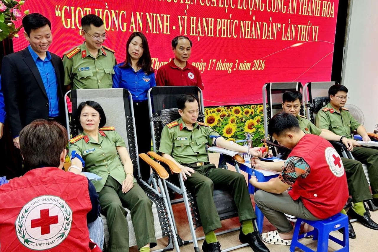 Hơn 450 cán bộ, chiến sĩ Công an Thanh Hóa hiến máu tình nguyện