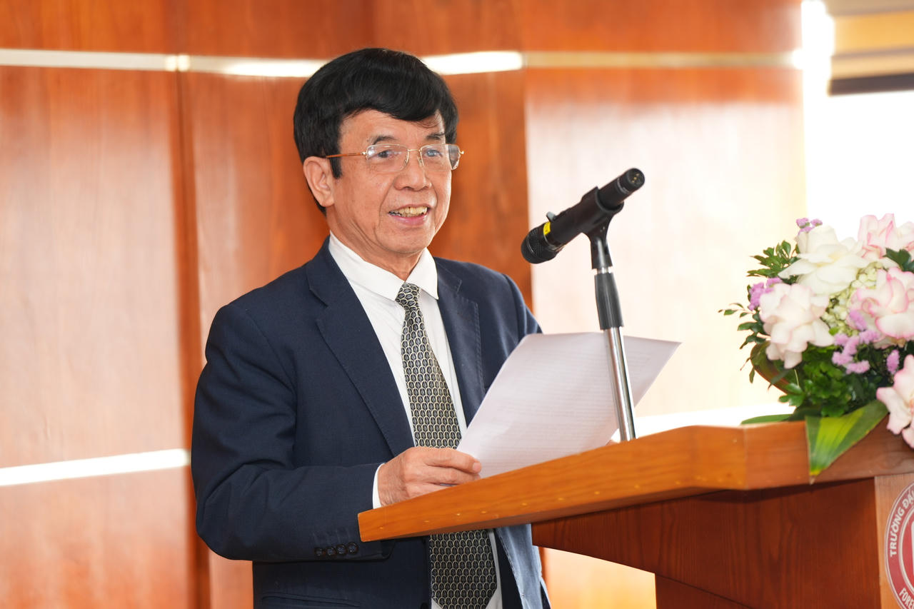 GS.TS. Lê Hồng Hạnh – Chủ tịch VIAC phát biểu tại hội thảo