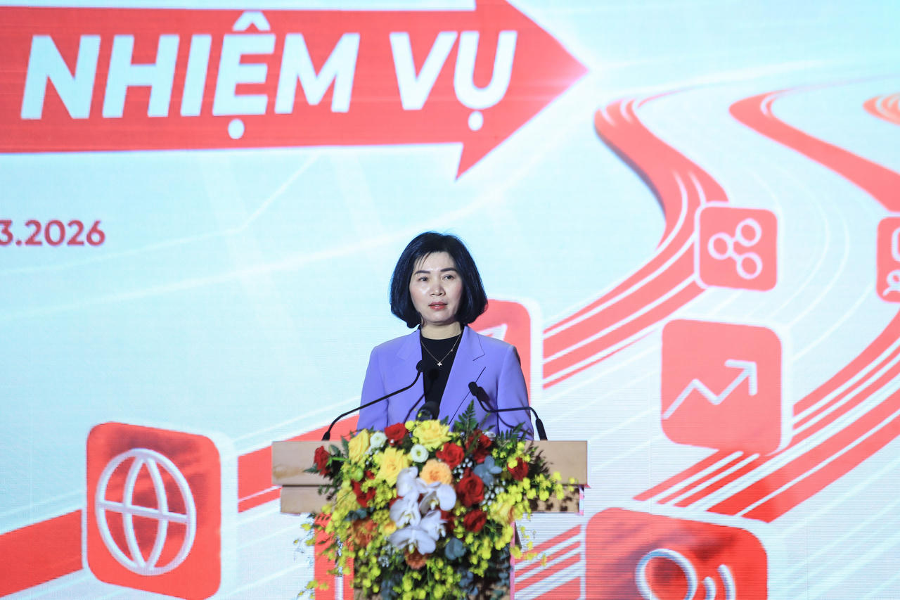 Chủ tịch HĐND Thành phố Hà Nội Phùng Thị Hồng Hà khẳng định đây là dấu mốc quan trọng trong đổi mới phương thức tổ chức và điều hành của cơ quan dân cử Thủ đô