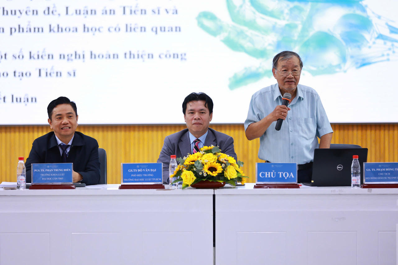 Chủ tọa Hội thảo