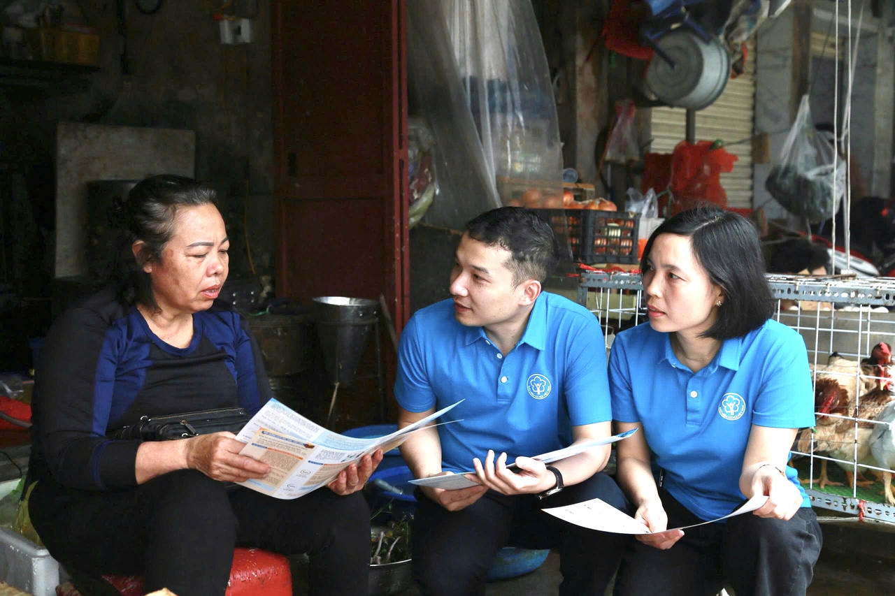 Hải Phòng: “Đi từng ngõ, gõ từng nhà” tuyên truyền chính sách bảo hiểm, lan tỏa an sinh đến người dân