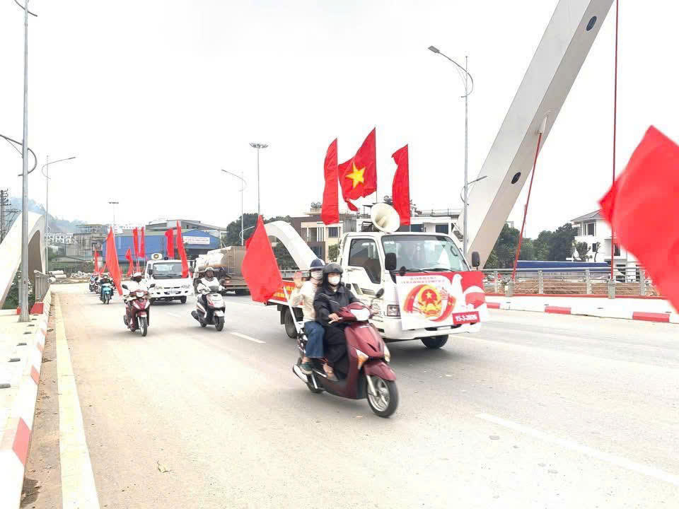 Thành công của ngày hội bầu cử tại Lào Cai bắt nguồn từ sự thống nhất ý Đảng, lòng dân