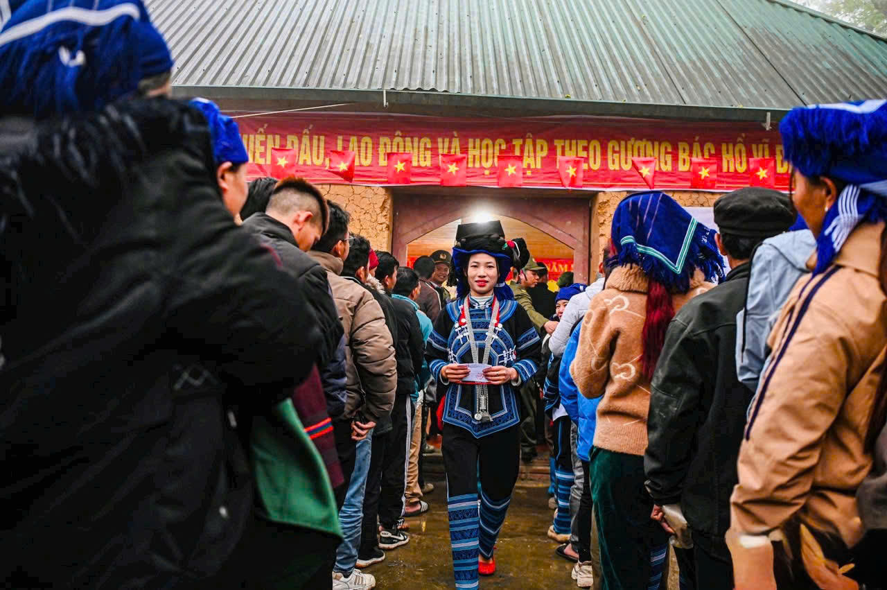 Sự đồng thuận của người dân đã tạo nên sức mạnh chung cho ngày hội dân chủ.