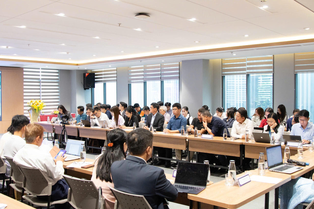 Toàn cảnh hội thảo đầu cầu TP.HCM (Trường Kinh tế, Luật và Quản lý Nhà nước (CELG) thuộc Đại học Kinh tế TP. Hồ Chí Minh (UEH))