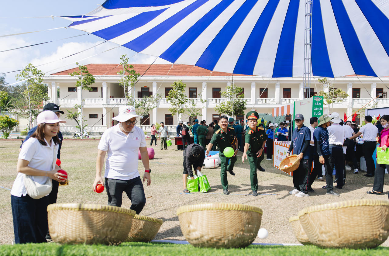 Các hoạt động giao lưu kết nối giữa Saigon Co.op và các chiến sĩ bộ đội