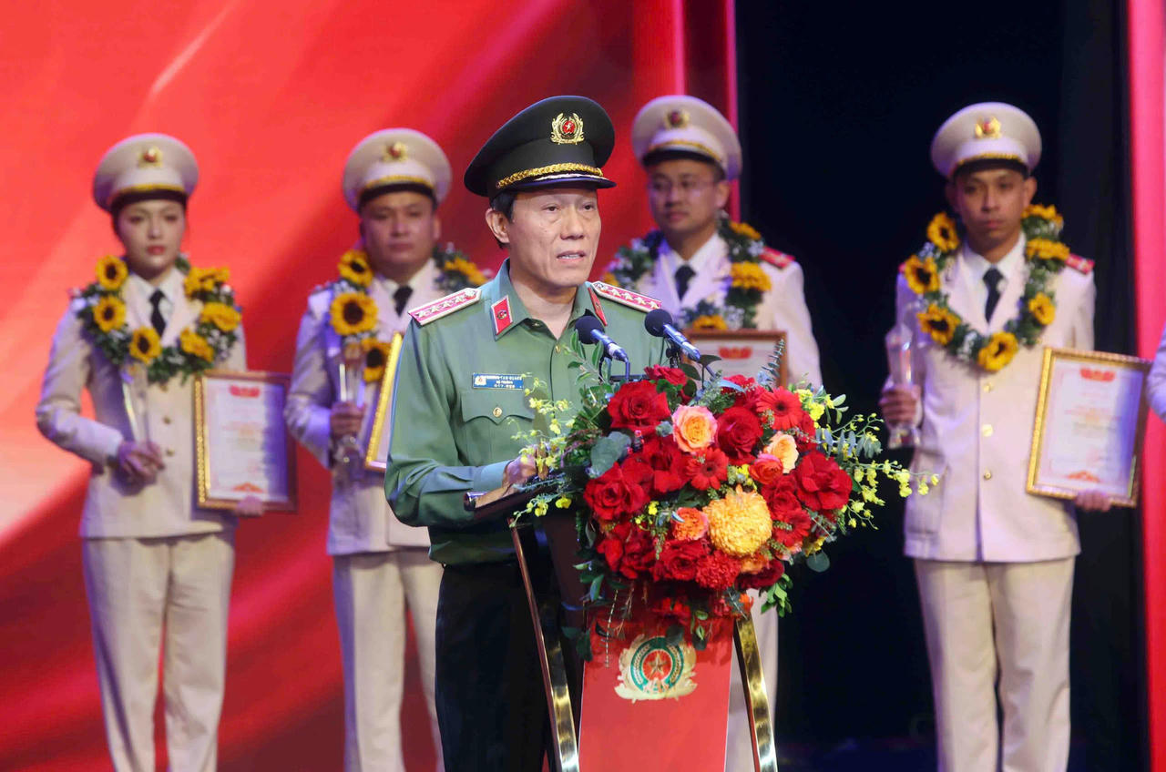 Bộ trưởng Lương Tam Quang phát biểu tại chương trình.