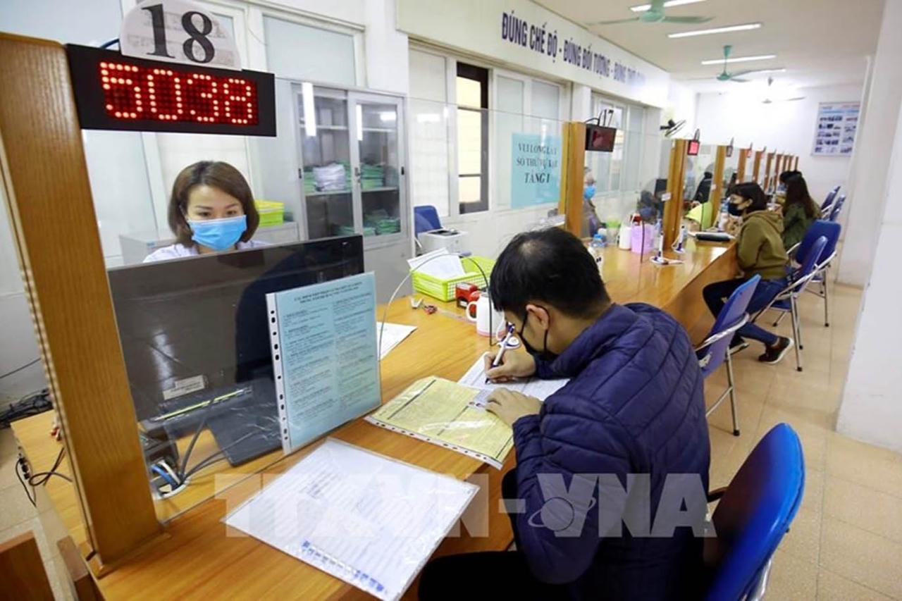 Có cần xuất trình Giấy khai sinh, Đăng ký kết hôn khi làm thủ tục hành chính?