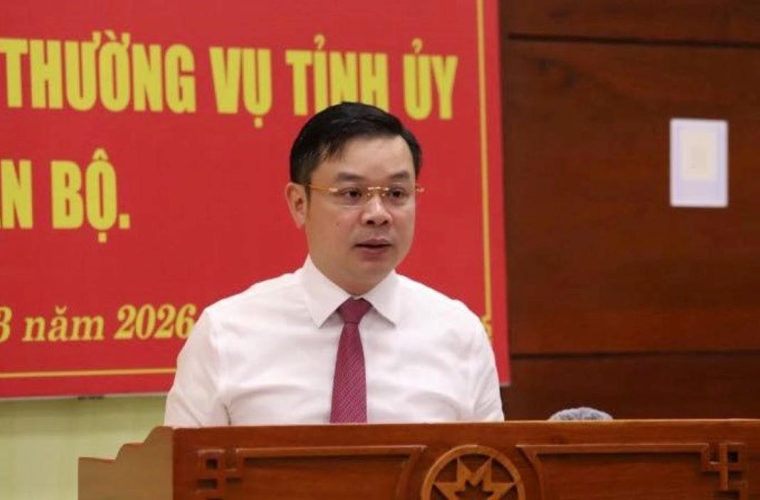 Phó Bí thư Tỉnh ủy Đắk Lắk Đỗ Hữu Huy phát biểu nhận nhiệm vụ.