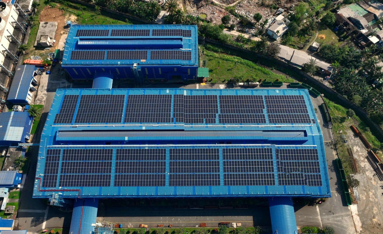 Thép Hòa Phát Dung Quất triển khai lắp đặt điện mặt trời áp mái phân kỳ 2 với công suất 22,5 MWp.