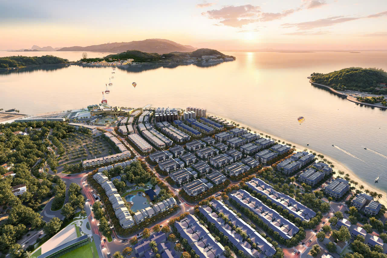 Khu Lam Ngọc tiếp giáp trực tiếp với đường biển riêng dài hơn 1km, tạo lợi thế lớn cho các mô hình kinh doanh ven biển