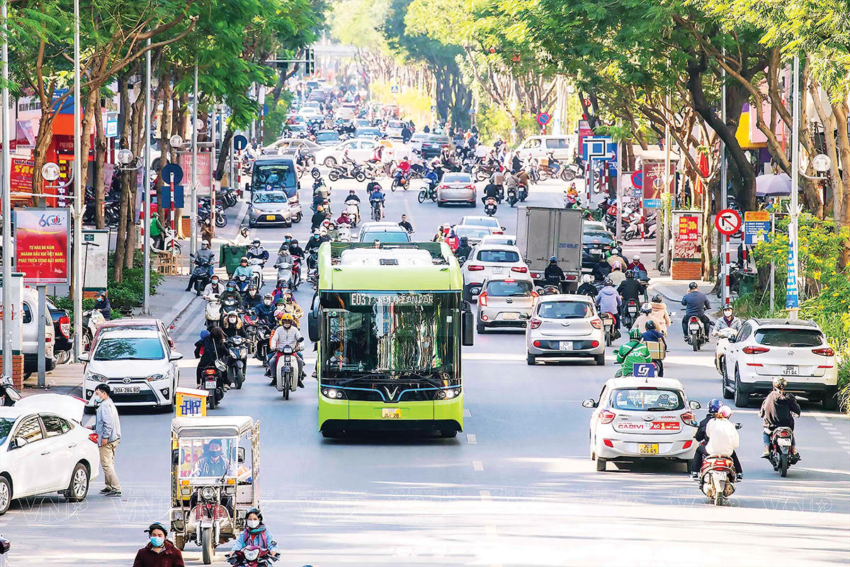 Thủ tướng yêu cầu khẩn trương phủ trạm sạc toàn quốc, tăng tốc chuyển đổi sang giao thông điện