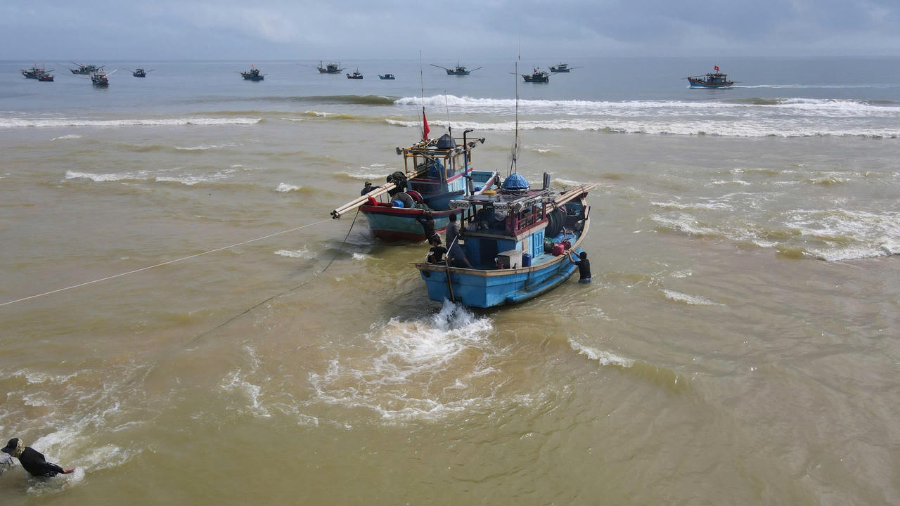 Cửa biển Quảng Trị liên tiếp bồi lấp: Nguy cơ đứt gãy sinh kế ngư dân