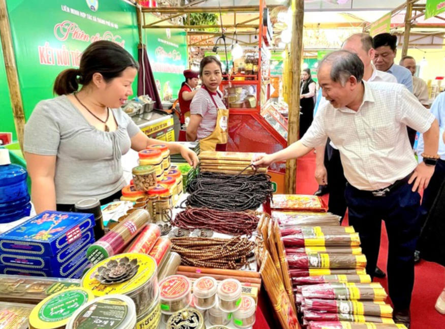 Hà Nội khai mạc “Phiên chợ xanh - kết nối tiêu dùng cùng hợp tác xã” 2026