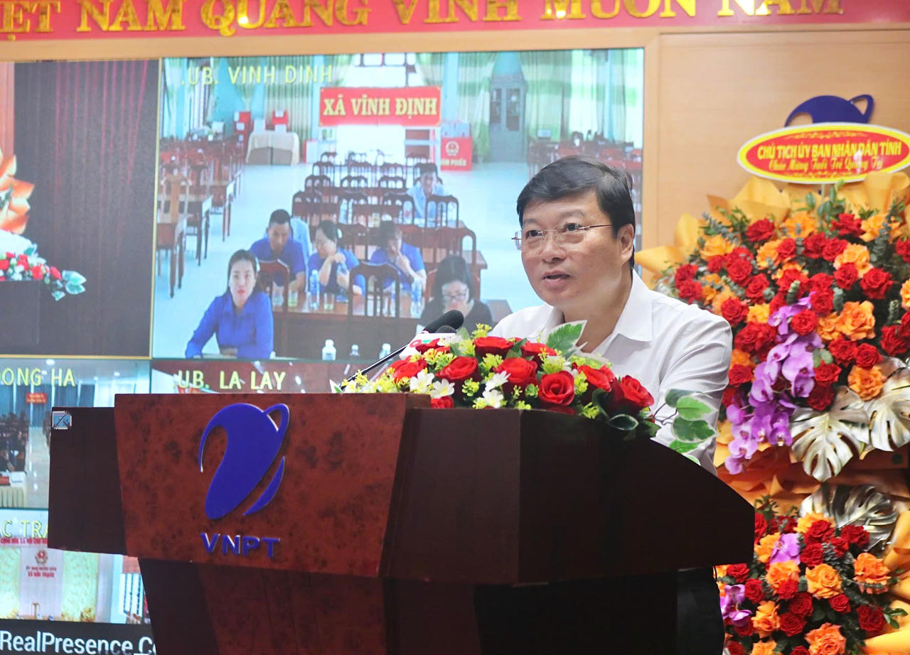 Chủ tịch UBND tỉnh Quảng Trị Lê Hồng Vinh phát biểu tại Hội nghị đối thoại với thanh niên năm 2026.