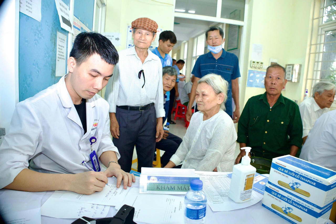 Bộ Y tế đề xuất lộ trình khám sức khỏe định kỳ miễn phí hằng năm từ 2026