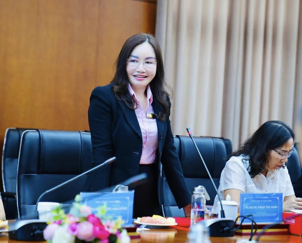 Bà Phạm Thu Xanh, Giám đốc Bệnh viện Quốc tế Sản Nhi Hải Phòng.