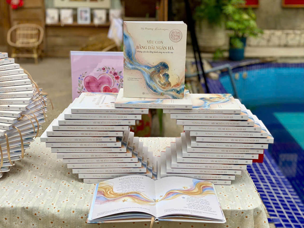 'Yêu con bằng dải ngân hà - Yêu mẹ bằng dải ngân hà'