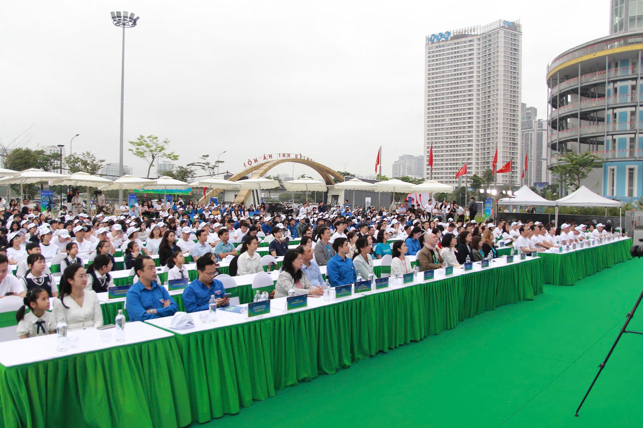 Thanh niên Việt Nam hành động vì không khí sạch và tương lai bền vững