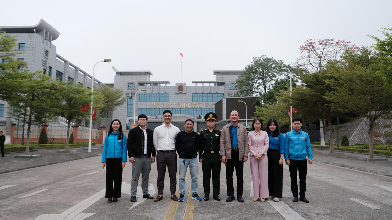 Tuổi trẻ Trường Đại học Luật Hà Nội mang 'Tháng ba biên giới 2026' đến Lạng Sơn