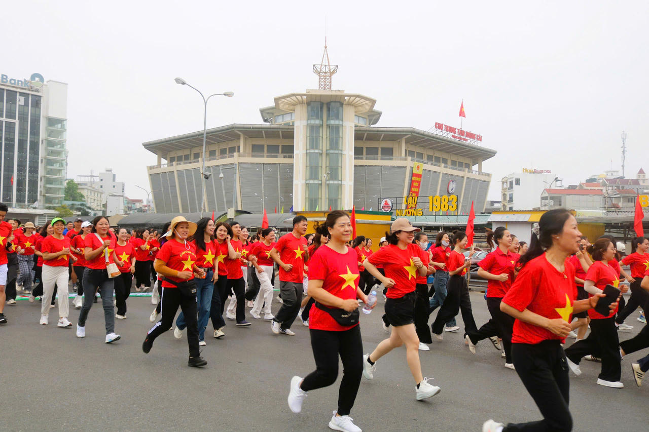 Quảng Ninh: 34.000 vận động viên tham gia Ngày chạy Olympic