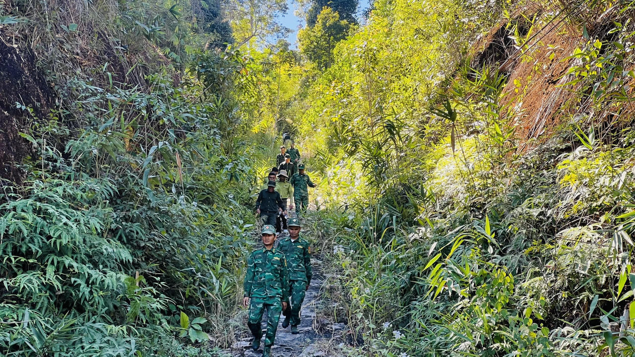 Quảng Ngãi: Phối hợp nhiều lực lượng, ứng dụng công nghệ giữ rừng ở xã biên giới Ia Tơi