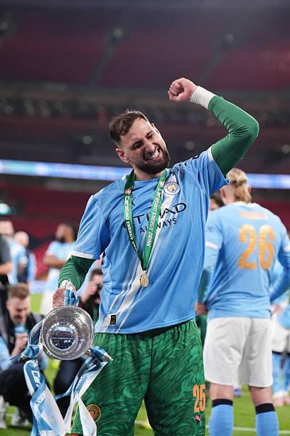 Thủ môn Donnarumma với danh hiệu đầu tiên tại Man city
