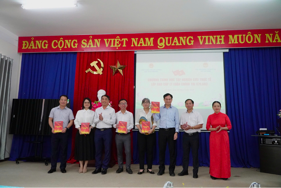 Nghiên cứu thực tế về mô hình chính quyền đặc khu Côn Đảo