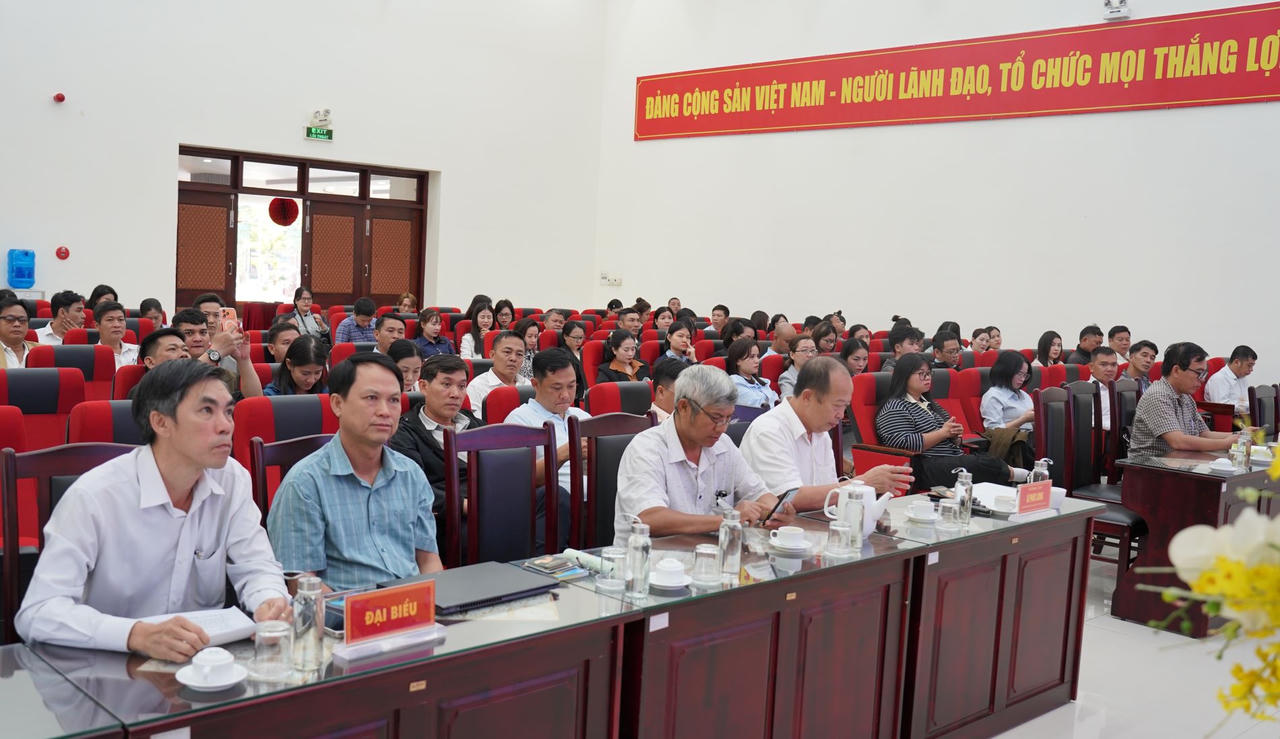 Hội nghị tập huấn triển khai Kế hoạch phát triển du lịch tỉnh Đắk Lắk năm 2026. Ảnh Minh Huệ