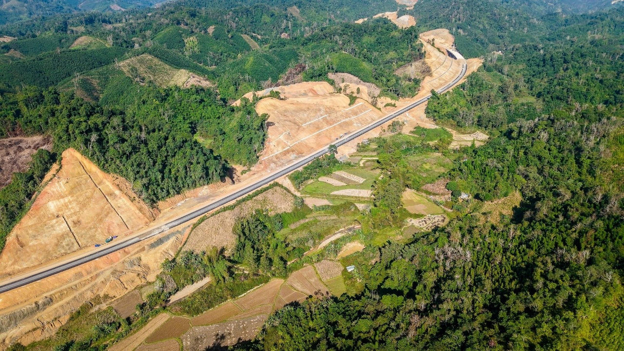 HHV đã tham gia đầu tư, thi công và quản lý vận hành gần 670 km đường cao tốc, quốc lộ cùng hơn 40 km hầm đường bộ, tổng mức đầu tư các dự án PPP khoảng 60.000 tỷ đồng