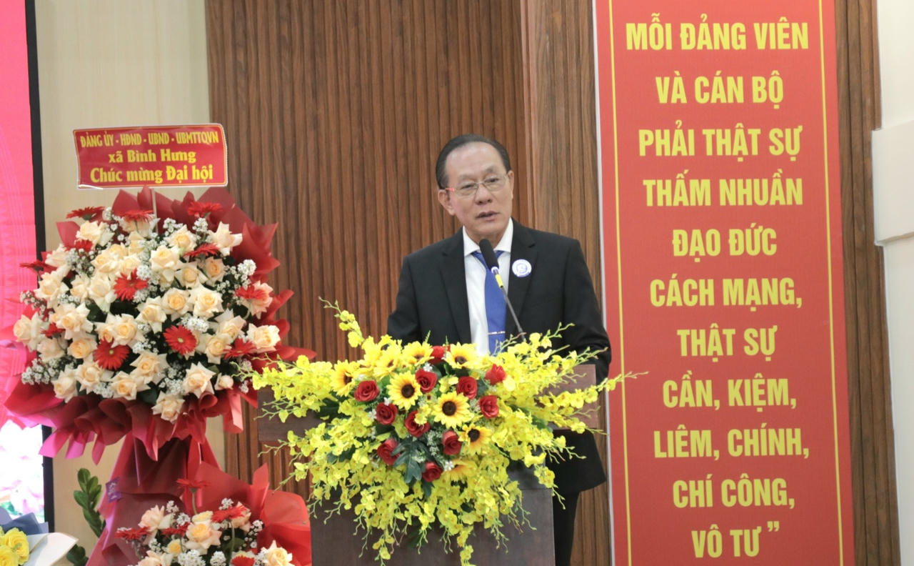 Ông Nguyễn Văn Cẩm - Chủ tịch Hội Doanh nghiệp xã Bình Hưng phát biểu.