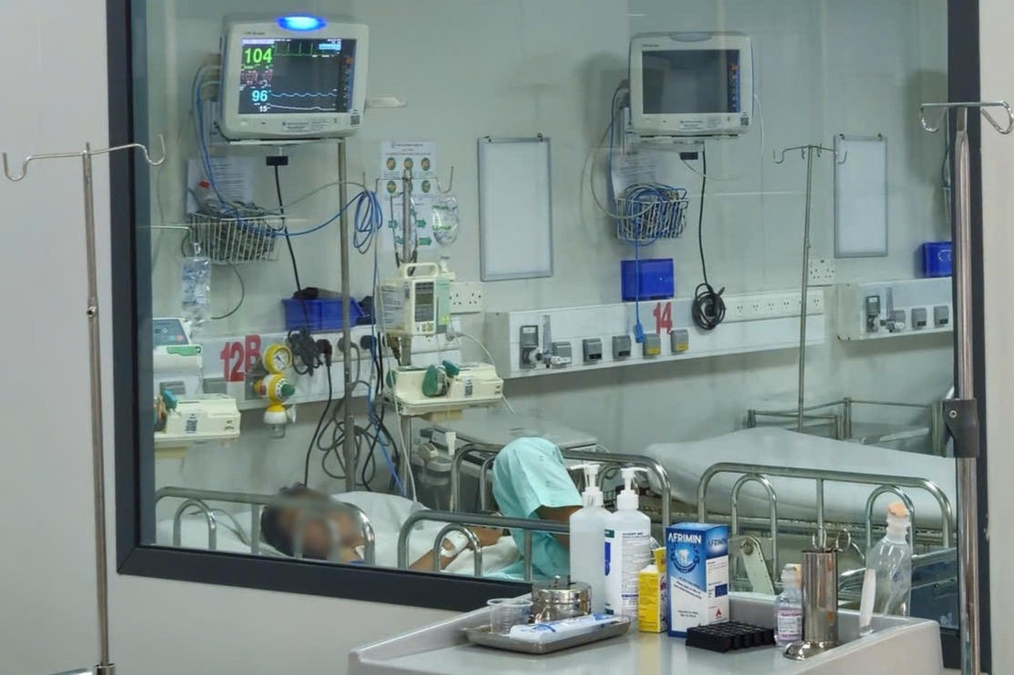 Giành giật sự sống cho bé gái nhiễm não mô cầu 