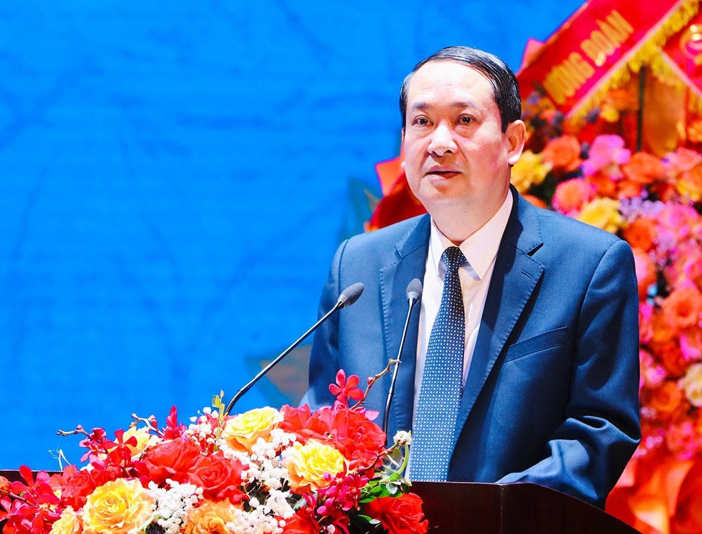 Ông Mai Văn Tuất - Phó Bí thư Tỉnh ủy, Chủ tịch Ủy ban MTTQ Việt Nam tỉnh Ninh Bình phát biểu tại buổi lễ (Ảnh: Văn Huỳnh)