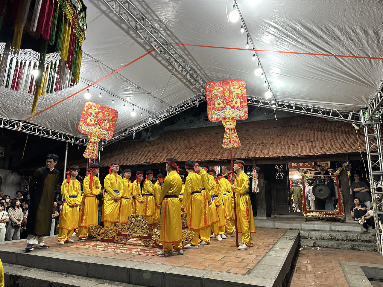 Độc đáo 'Lễ rước âm' tại Lễ hội chùa Nành