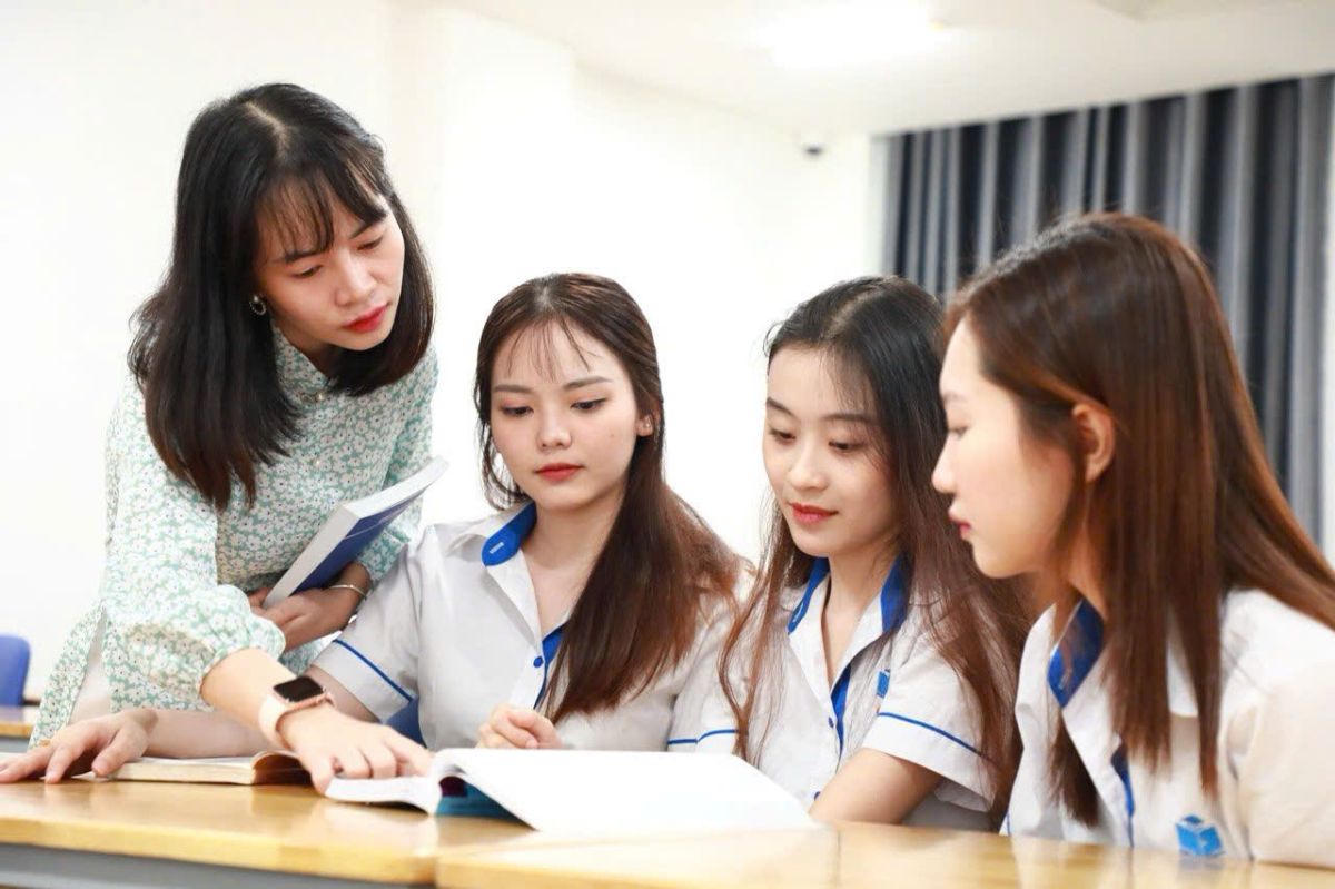 Lần đầu có quy định về nhà giáo hợp đồng toàn thời gian sau khi nghỉ hưu