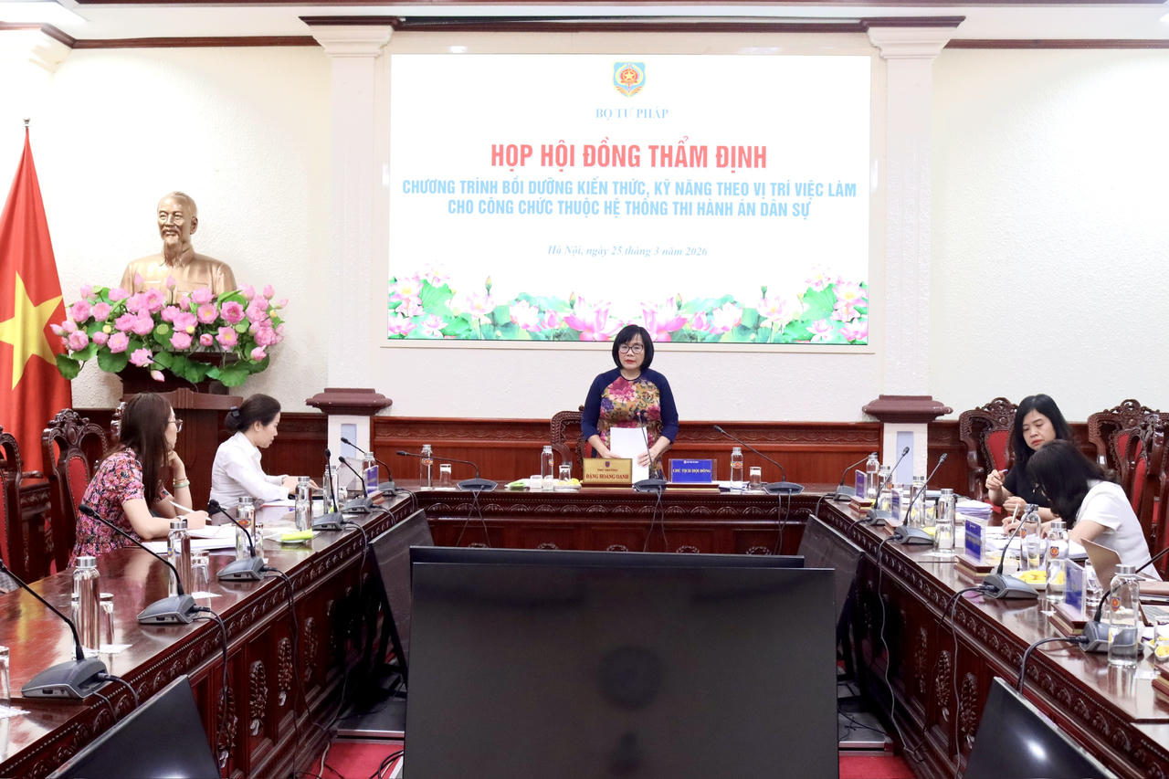 Nâng cao kiến thức, kỹ năng theo yêu cầu cho công chức thuộc hệ thống thi hành án dân sự