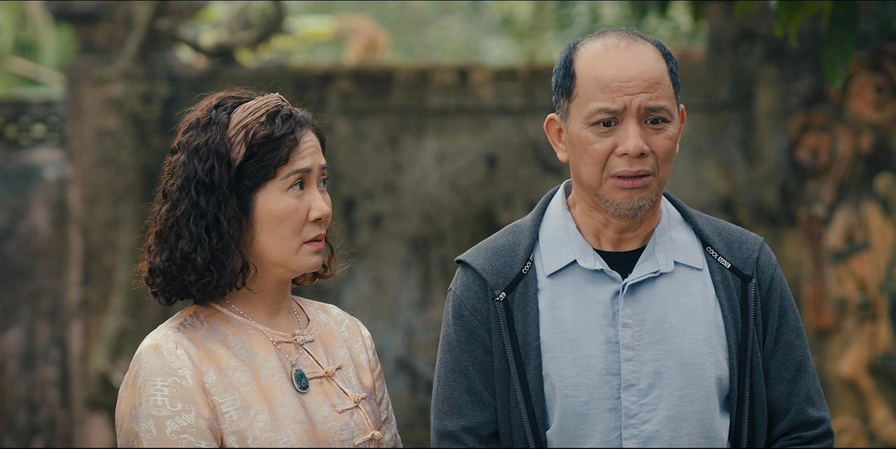 Vợ chồng Nguyệt Hằng - Anh Tuấn vào vai ông Trực và bà Diện (ảnh trong phim).