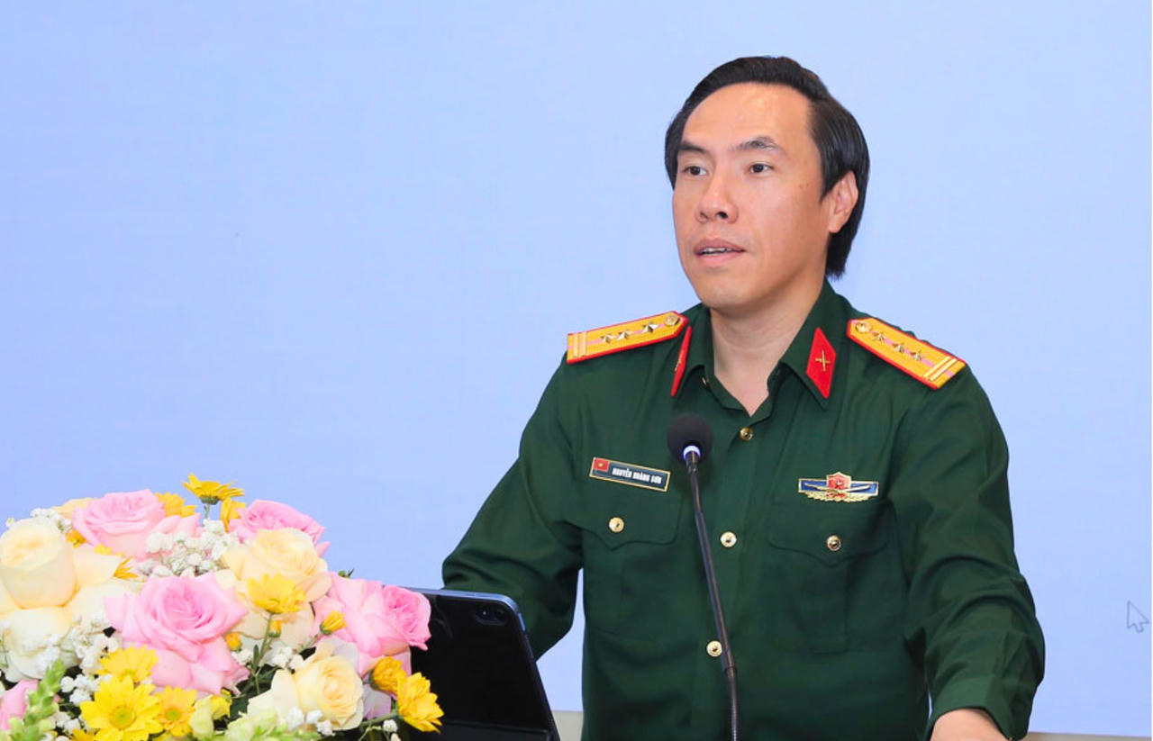 Lãnh đạo Viettel Ninh Bình phát biểu tại buổi lễ. (Ảnh: Nguyễn Thơm)