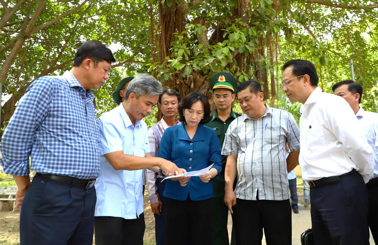 UBND tỉnh An Giang khảo sát đầu tư xây dựng y tế, giáo dục trên địa bàn Đặc khu Thổ Châu