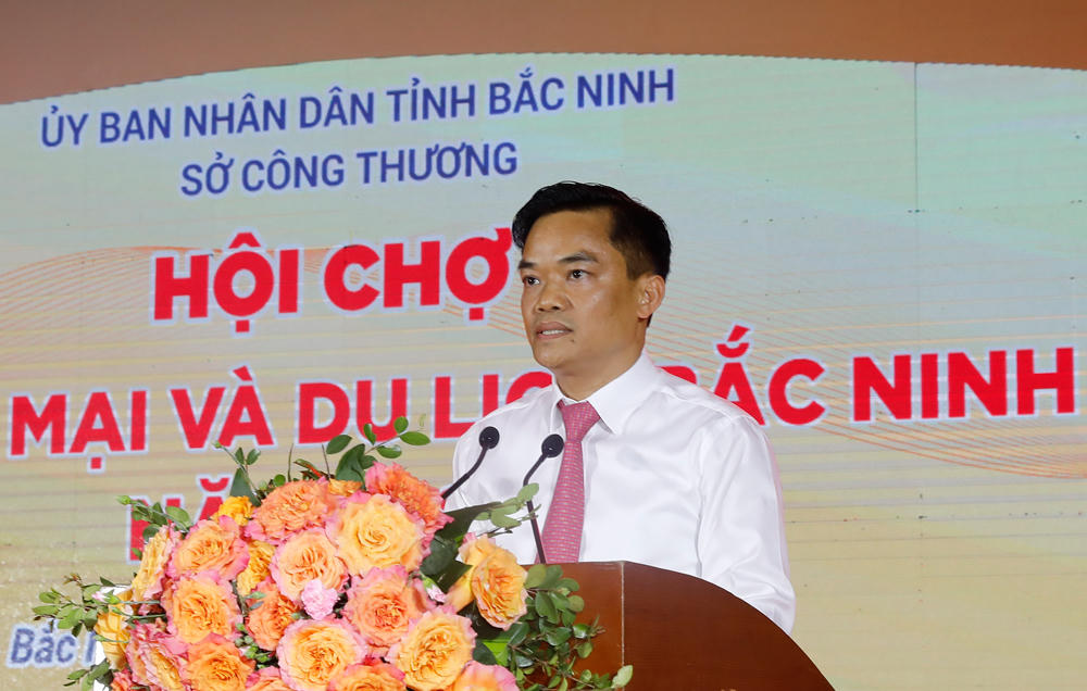 Ông&nbsp;Nguyễn Minh Hiếu, Giám đốc Sở Công Thương phát biểu khai mạc.