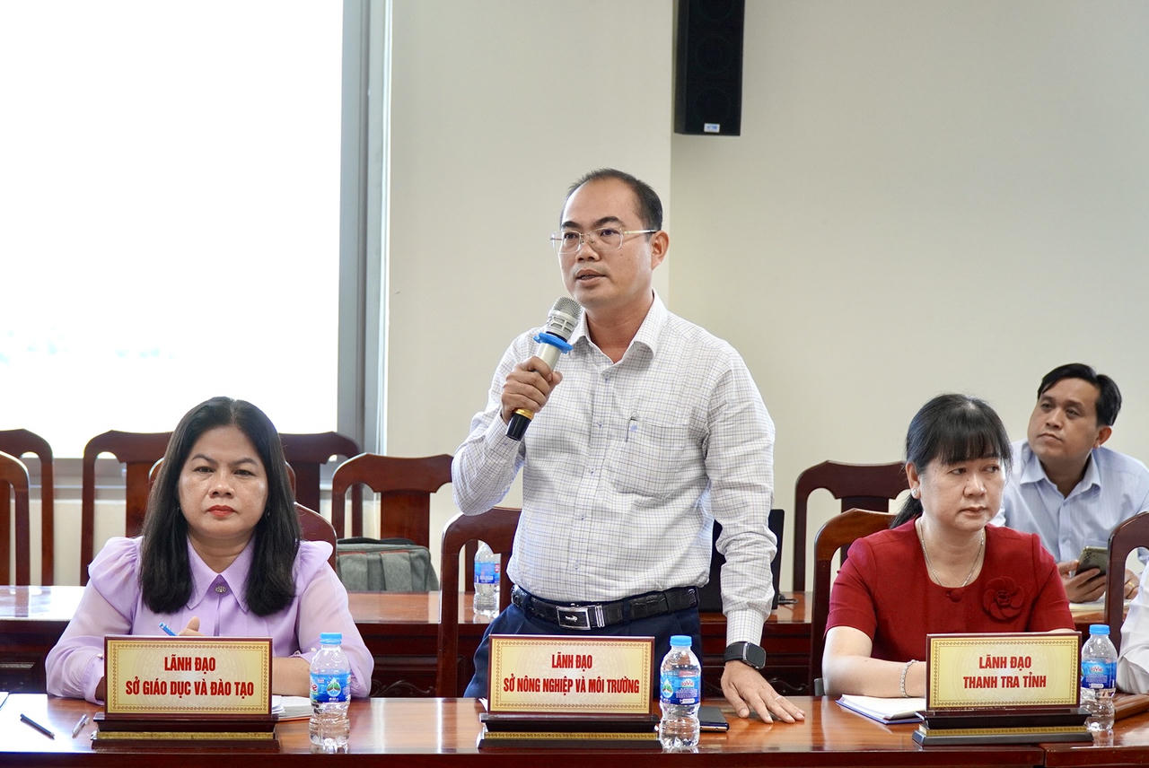 Ông Nguyễn Đức Thịnh - Phó Giám đốc Sở Nông nghiệp và Môi trường tỉnh Đồng Tháp cho biết về tình hình xâm nhập mặn năm 2026 trên địa bàn tỉnh Đồng Tháp. (Ảnh: Kim Ngân)