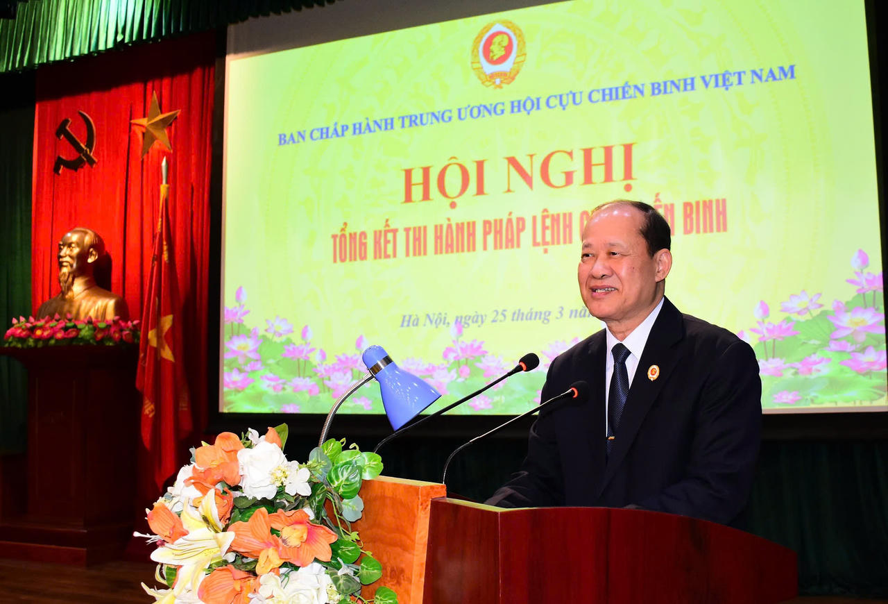 Chủ tịch Hội cựu Chiến binh Việt Nam, Thượng tướng Bế Xuân Trường phát biểu khai mạc.