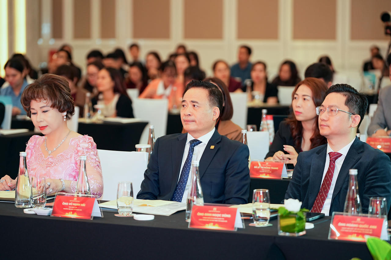 Đại biểu tham dự ĐHĐCĐ (ảnh BTMH)